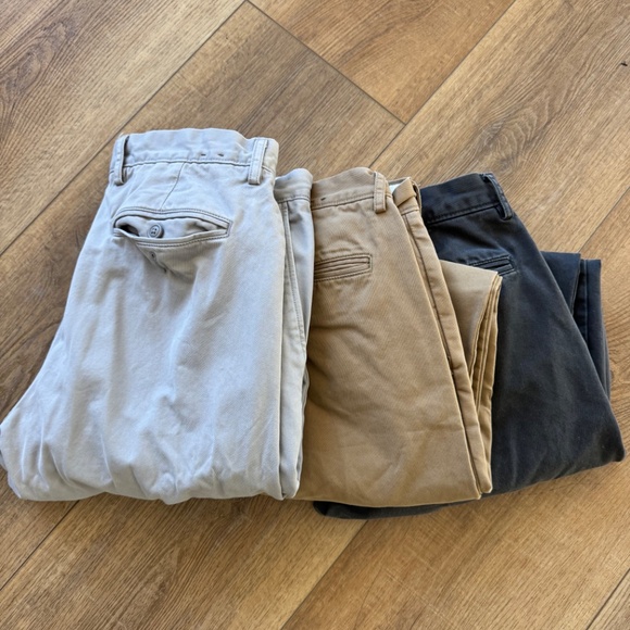 J Crew - 31/30 Broken-In Chino - 3-Pack - Picture 3 of 10